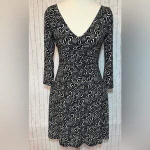 LAUNDRY By SHELLI SEGAL V-Neck Dress